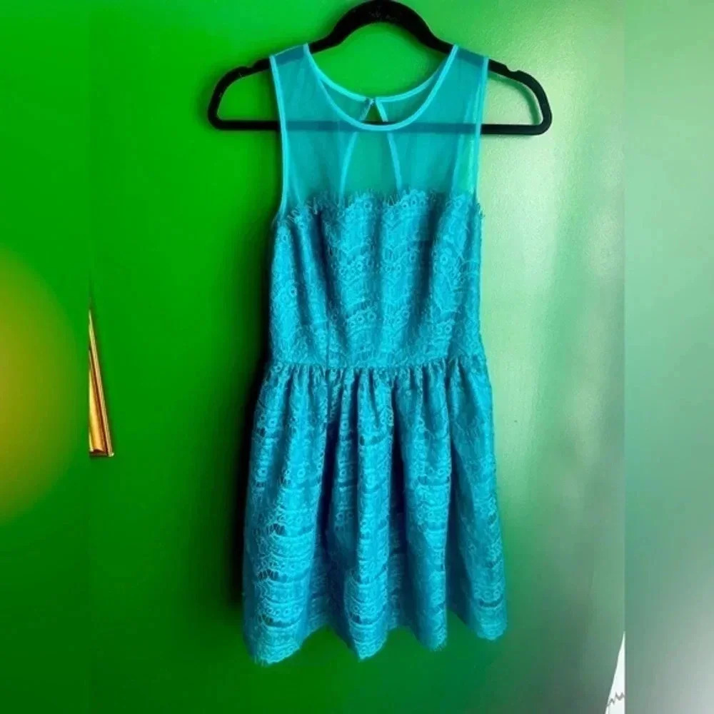 CLEARANCE!!! En Créme Brand‎ Cocktail Teal & Lace Midi Dress Size Small EUC!